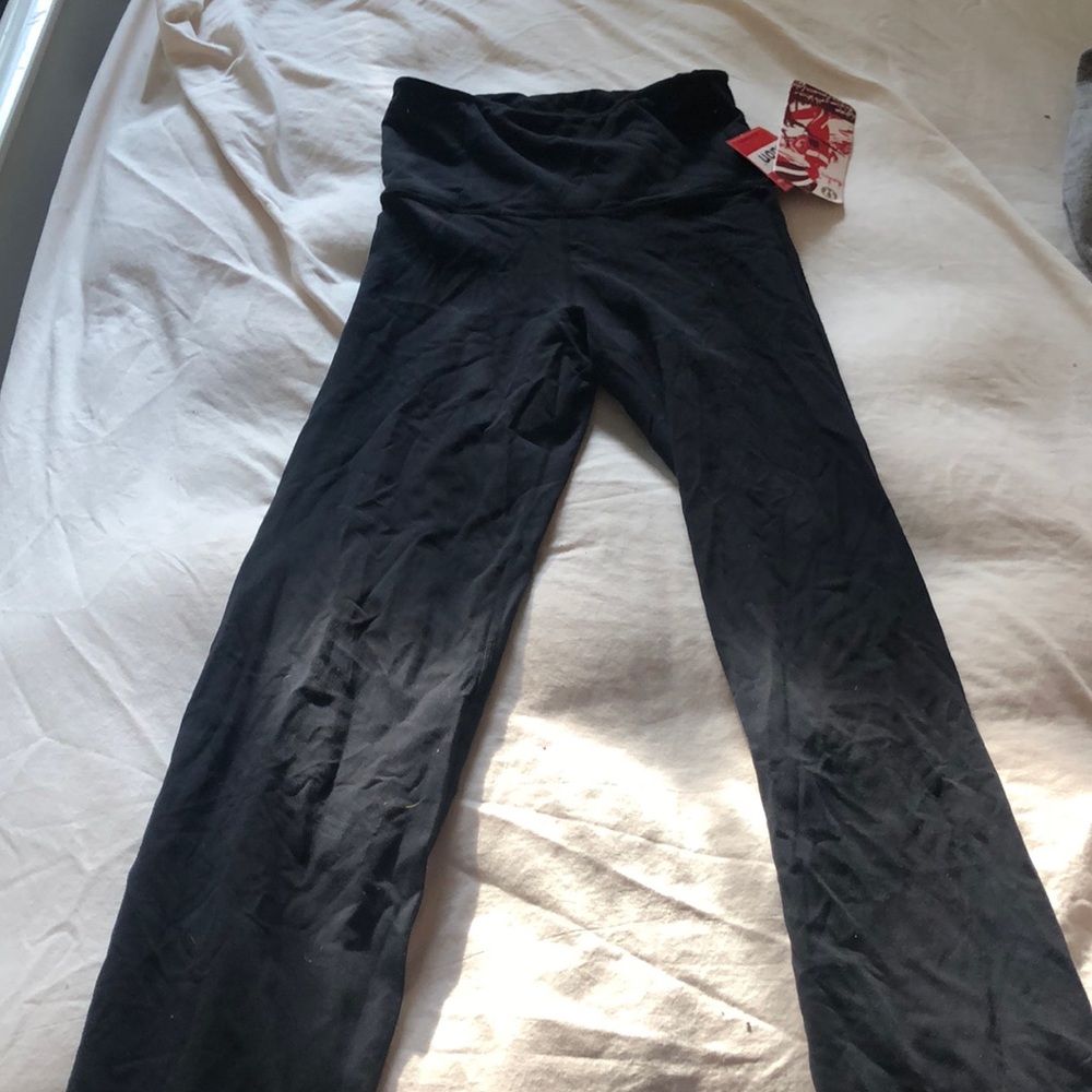 Lululemon black yoga pant